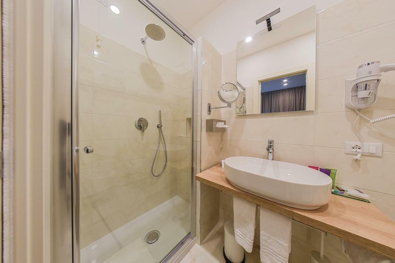 B&B H68 Alassio Exterior photo